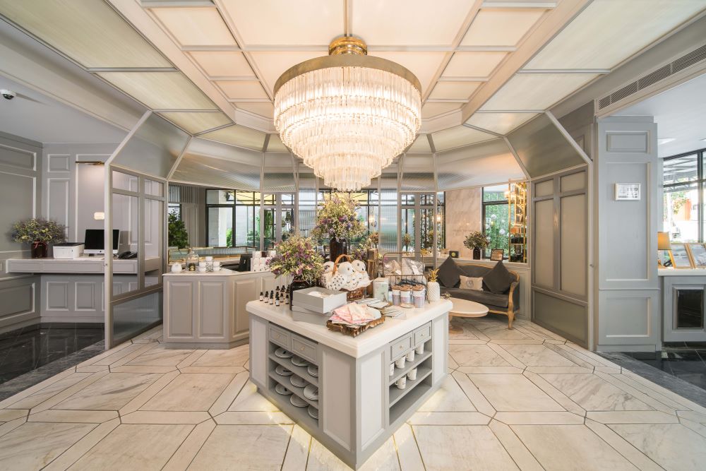 Deluxe Suite with Breakfast