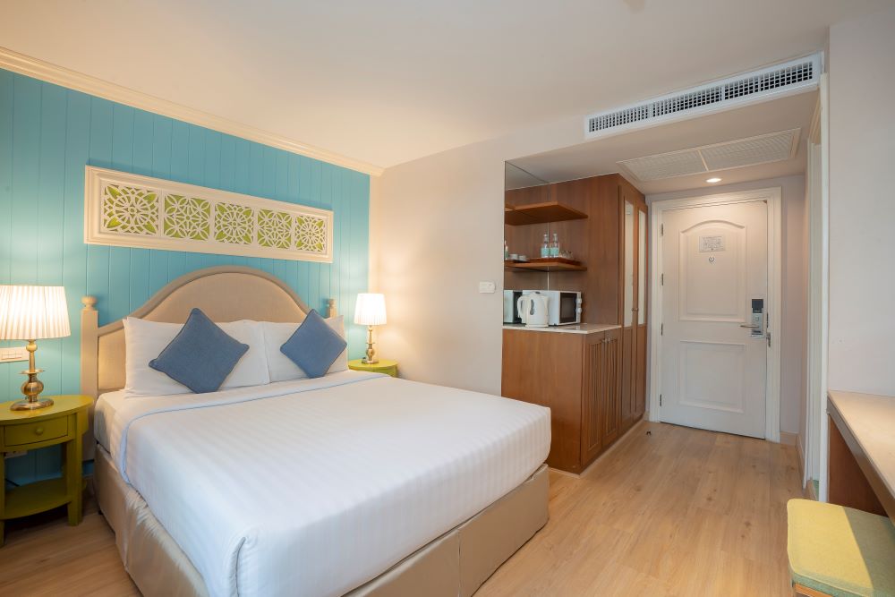 Premier Room with Breakfast