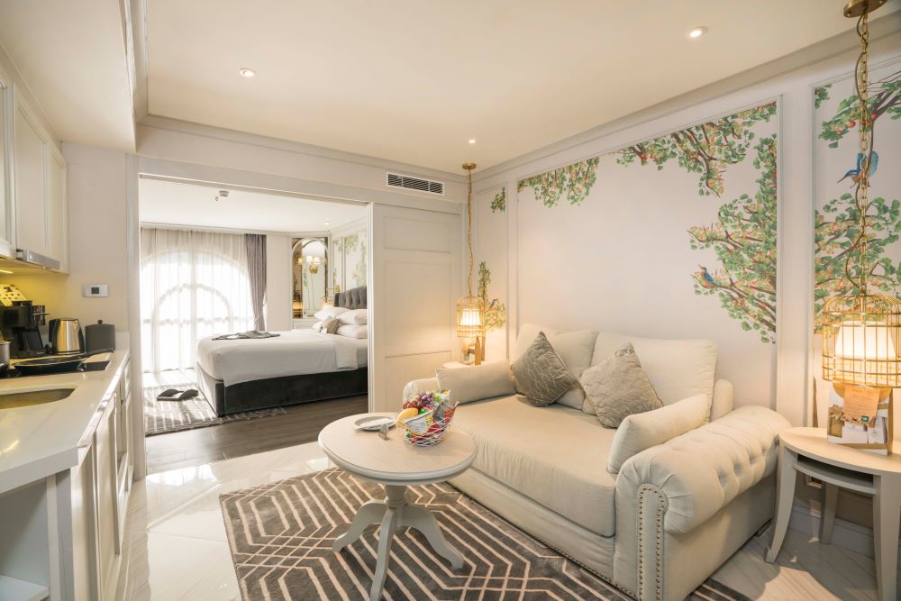 The Living Suite with Breakfast